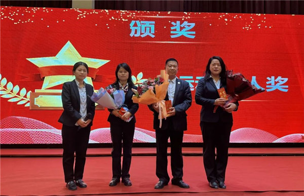 運(yùn)動達(dá)人獎(jiǎng)